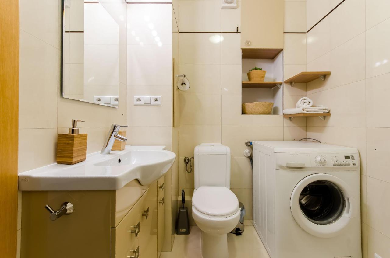 Family Apartments - Private Parking Cracovie Extérieur photo